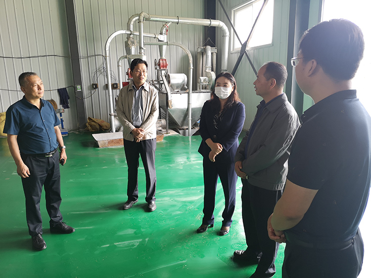 科技賦能，服務(wù)下沉——劉麗調(diào)研長命村社區(qū)工廠與電商服務(wù)站運(yùn)營紀(jì)實